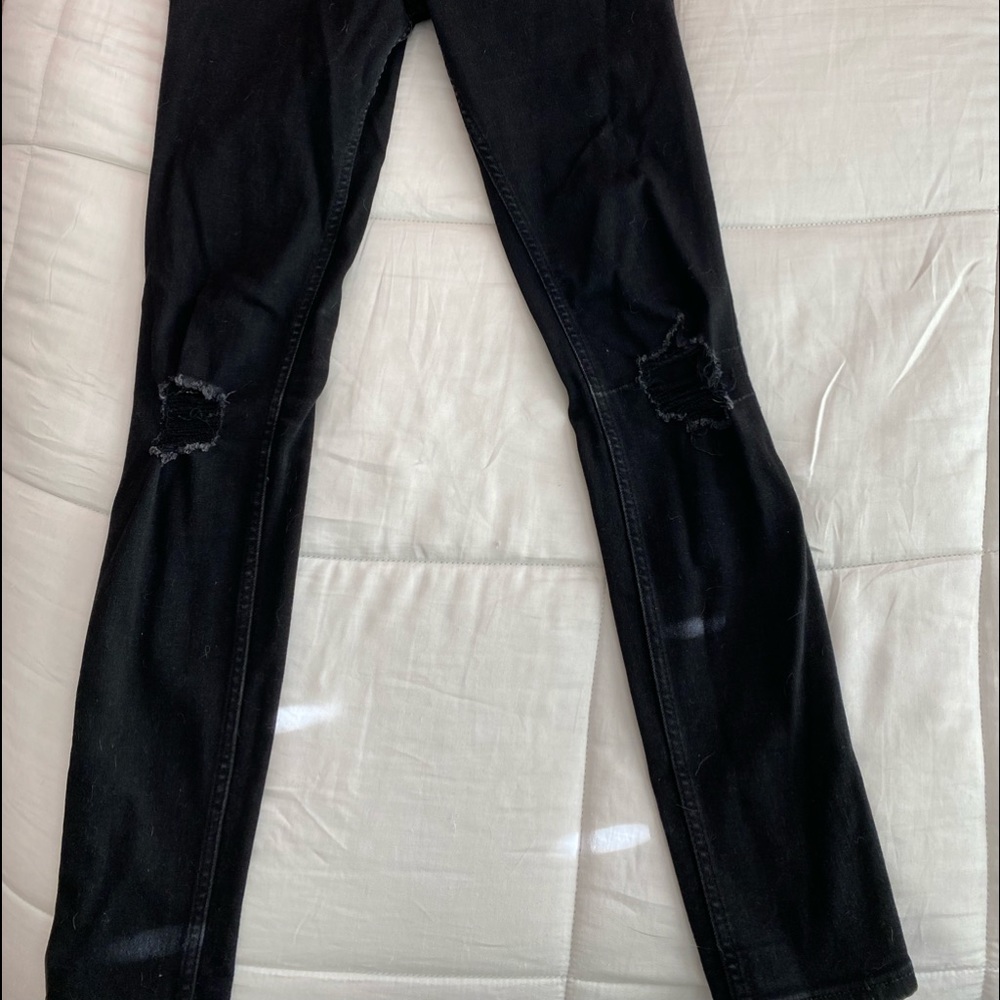 Black Hollister mid rise skinny jeans